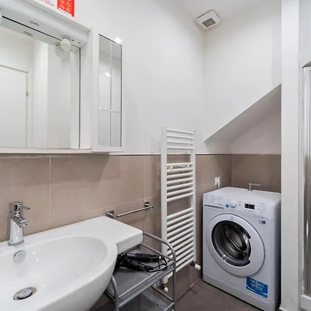 Unyca - Classic Florentine Atmosphere Apartmán