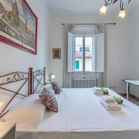 Unyca - Classic Florentine Atmosphere * Florence